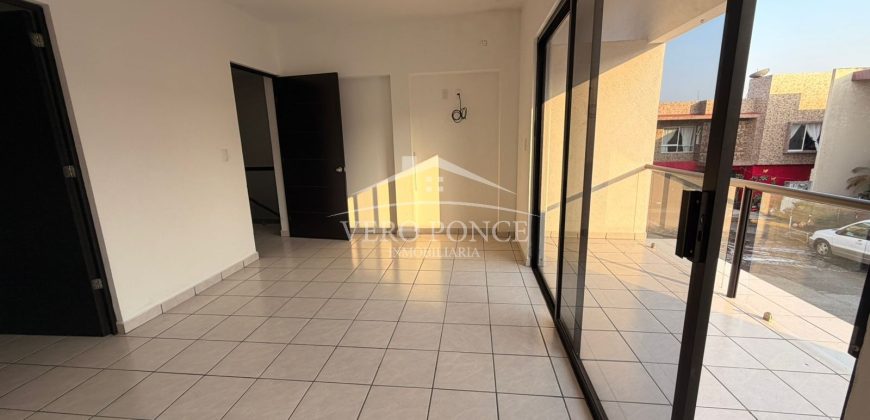 Agua Fría # 12 / Casa en Renta (2628-302)