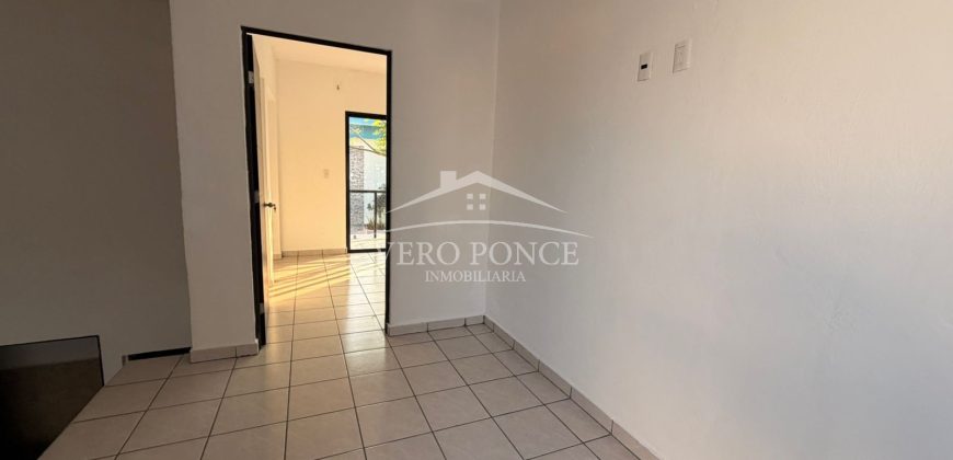 Agua Fría # 14 / Casa en Renta (2628-303)