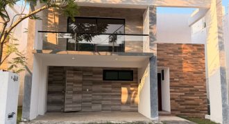 Agua Fría # 14 / Casa en Renta (2628-303)