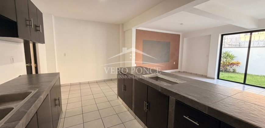 Agua Fría # 14 / Casa en Renta (2628-303)
