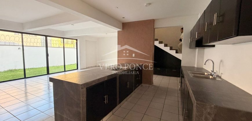 Agua Fría # 14 / Casa en Renta (2628-303)