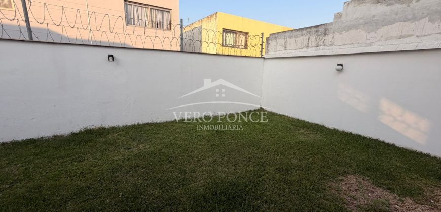 Agua Fría # 14 / Casa en Renta (2628-303)
