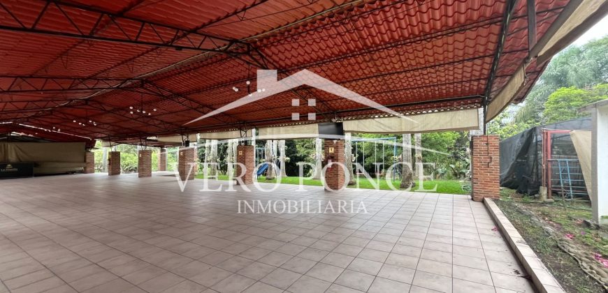 Huilango 3000 / Salón en Renta (2601-318)