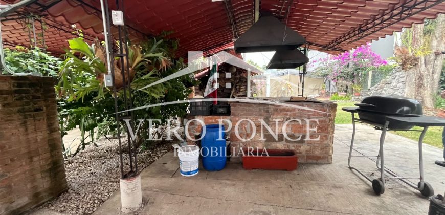 Huilango 3000 / Salón en Renta (2601-318)