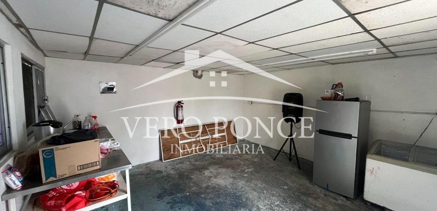 Huilango 3000 / Salón en Renta (2601-318)