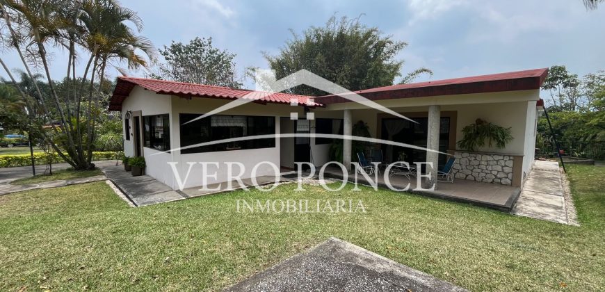 Fracc. Longinos / Casa en Renta (2601-319)