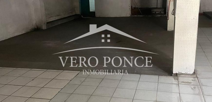 Venustiano Carranza / 300 m2 / Local con Bodega en Renta (2628-323)