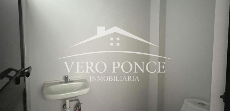 Zona Cinepolis / 190 m2 / Bodega en Renta (2601-346)