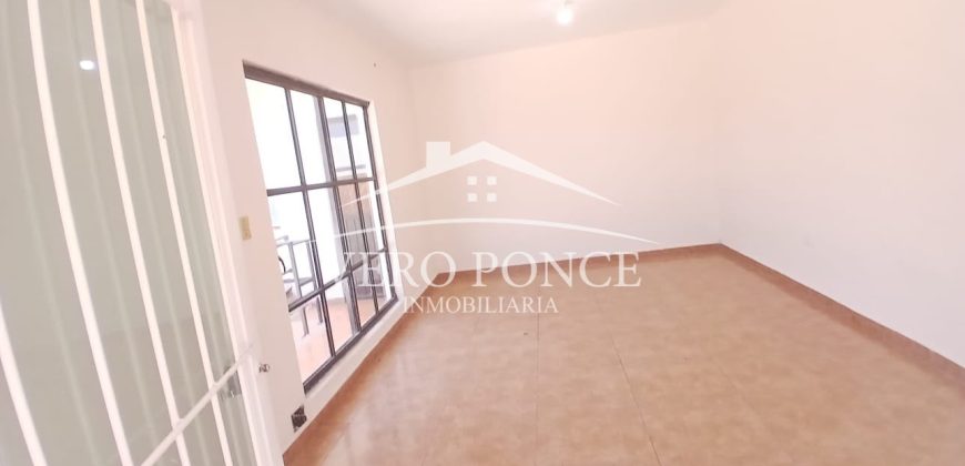Lomas Verdes / Casa en Renta (2601-347)