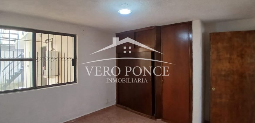 Lomas Verdes / Casa en Renta (2601-347)