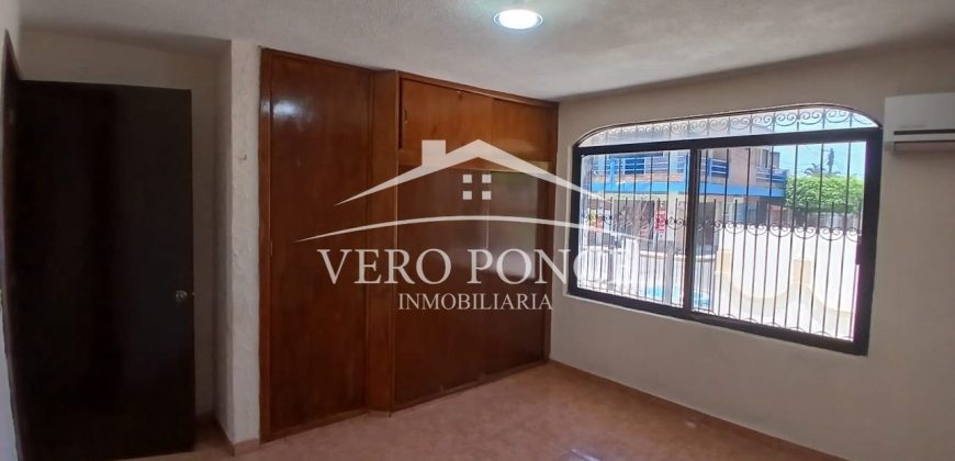 Lomas Verdes / Casa en Renta (2601-347)