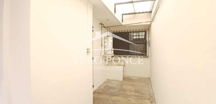 Lomas Verdes / Casa en Renta (2601-347)