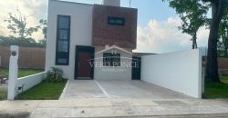 Residencial Castellon / Casa en Venta (2624-344)