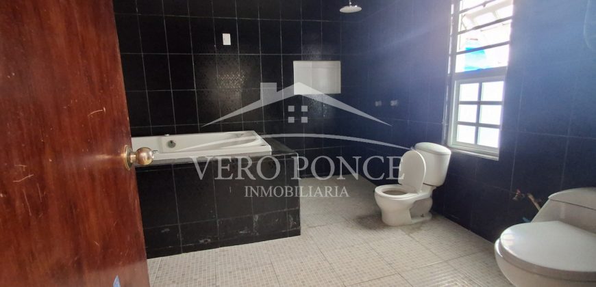 Fraccionamiento Villareal / Casa en Venta (2629-387)